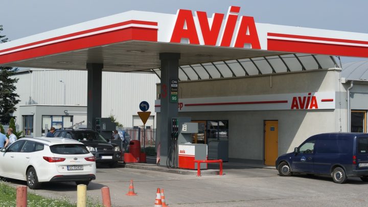 AVIA – kto jest właścicielem marki i jak działa sieć w Polsce?